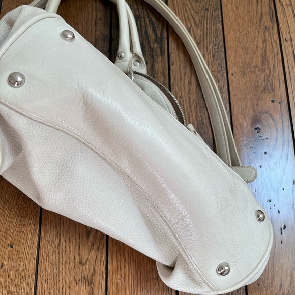 Danier leather handbag - Picture 3 of 6